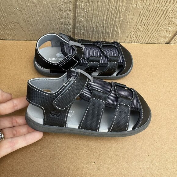 See Kai Run Basics Spencer Fisherman Sandals Closed-Toe Water-Friendly Size 12 - Picture 3 of 7